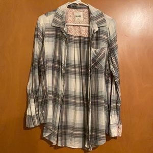 Mudd size Medium Flannel